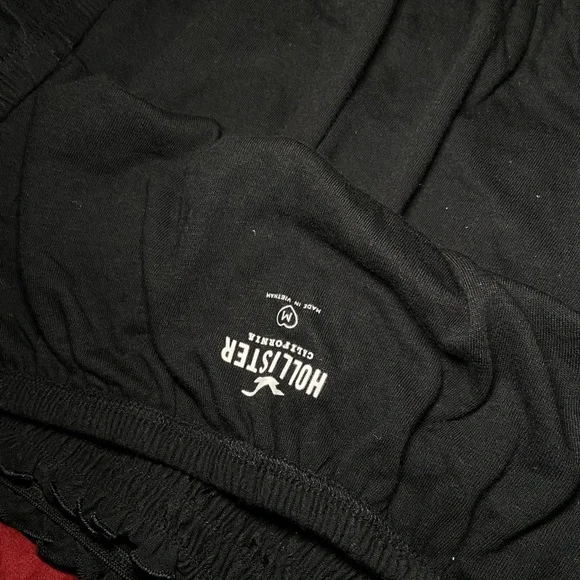 Hollister Black Eyelet Blouse - Picture 4 of 4